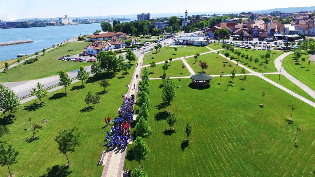 Lux Apartmani Kladovo Exterior foto